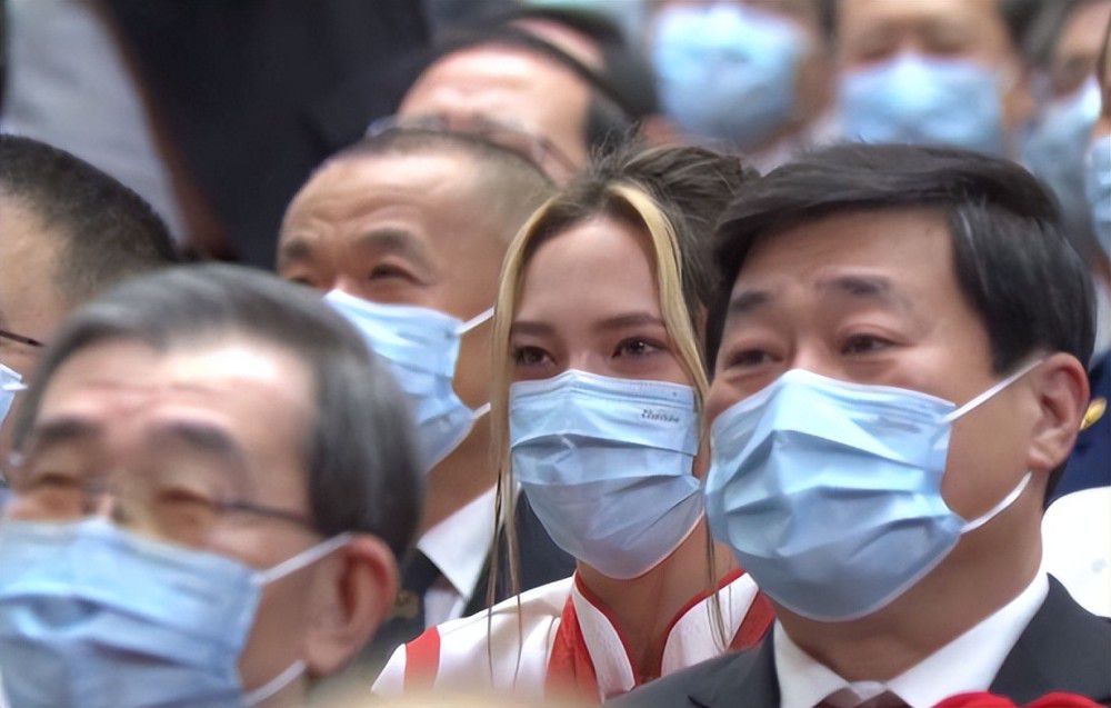 国际足联主席因凡蒂诺在社交媒体上谴责了双方的暴力行为。